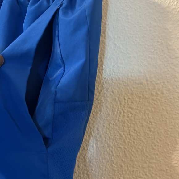 Nike blue running shorts with pocket in back - Picture 3 of 7